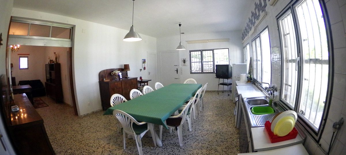 https://fincabienvenido.testme.es/wp-content/uploads/2016/09/Finca-Bienvenido-Cocina-1200x540.jpg